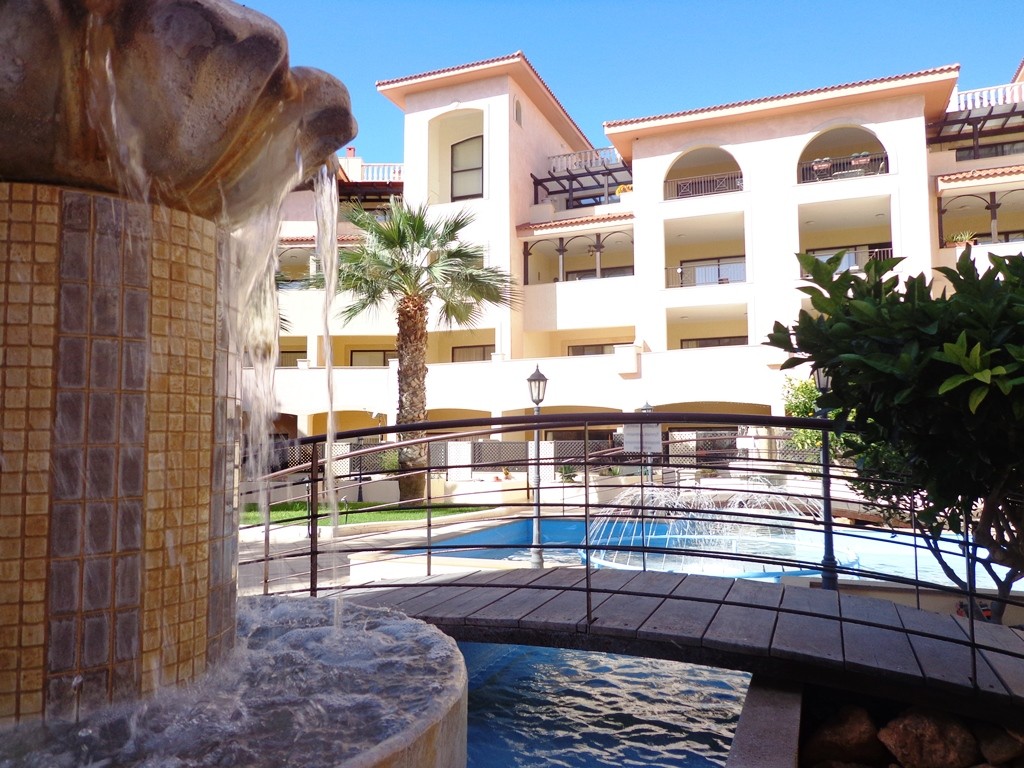 holiday rental central pafos queens gardens